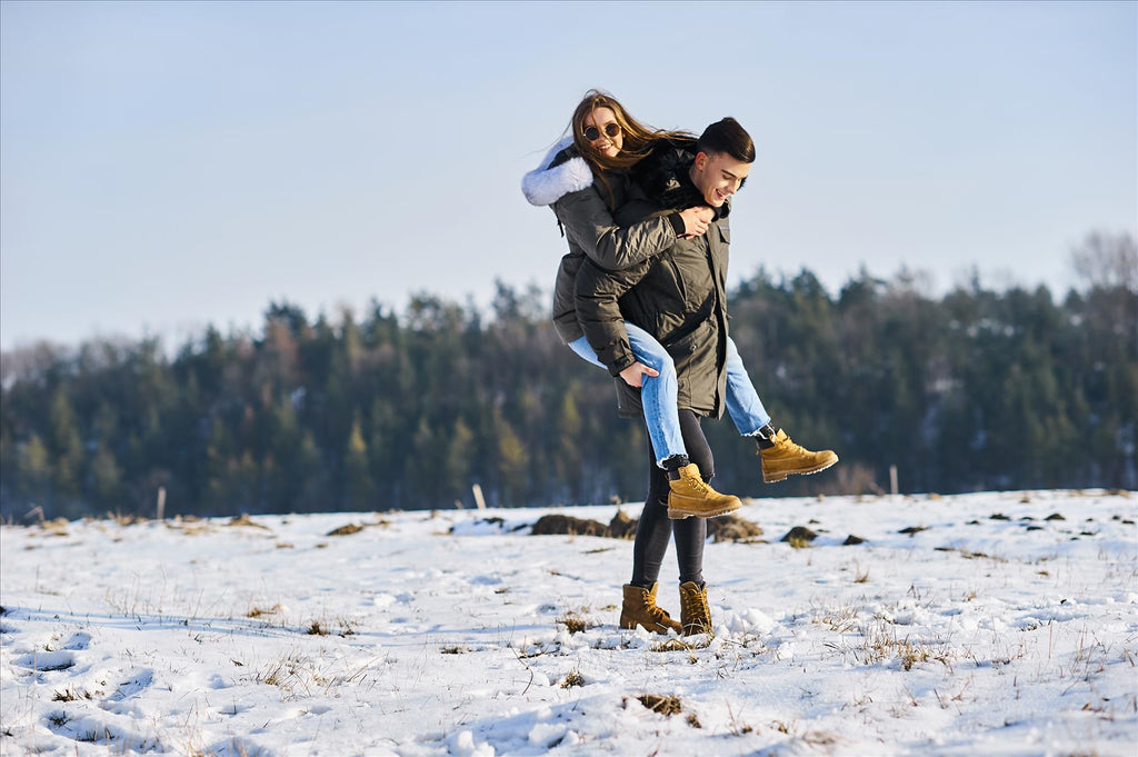 Happy Holidays From Arctic Bay with 25% Off All Parkas and 50% For Accessory